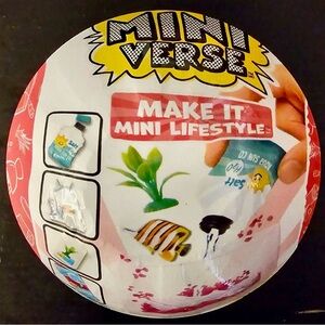 MGA’s Mini Verse Make It Mini Lifestyle - Fish Tank